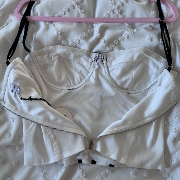 NWT - Chic Contrast trim cropped cami top - white - Picture 5 of 10